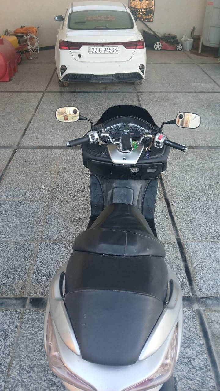 سلام عليكم دراجه فورزه 08 عميه مبدل بس كازكيت مكينه لا تبخر ولا تنقص شعله ومعدل تشك الكاع كهربائيات كلها شغاله اشاير دبل اشاره عالي ناصي كلها شغاله الكير ملغي يعني انسه العطل الصبح نكر سلف تشتغل ما تئخر ابد رون واحد ونص معدل 135  سعر دراجه 850 وبيه مجال لطيبين مكاني البصره شط العرب رقمي ***********
