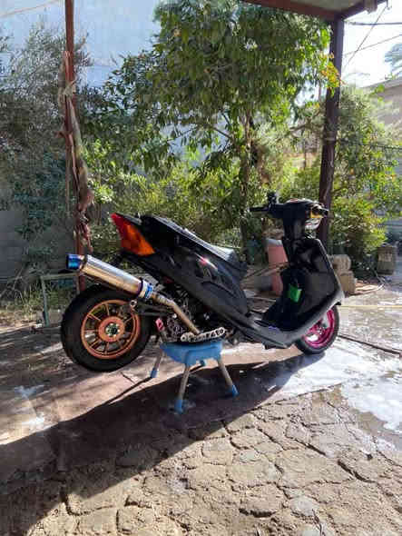 سلام عليكم عدله مال سباق للبيع.
الدراجه  بيه هواي غراض متروسه بجم4 اصلي ويل كلجات كلش هواي غراض دواجه قويه كلش  ماكو63 تتكايش وياها نكره وصافيه وقويه دراجه احله منصور بهواي وقويه متنساق ماخذه هواي دوسات بل13 دوسه فوز 2 خساره .لوتي لصير ميعجبك منشور توكل (السعر مليون قفل دراجه تسوه اكثر بس متوازي عله بيعته)*********** مكاني جزيرة بغداد مصنع الابطال 😉
