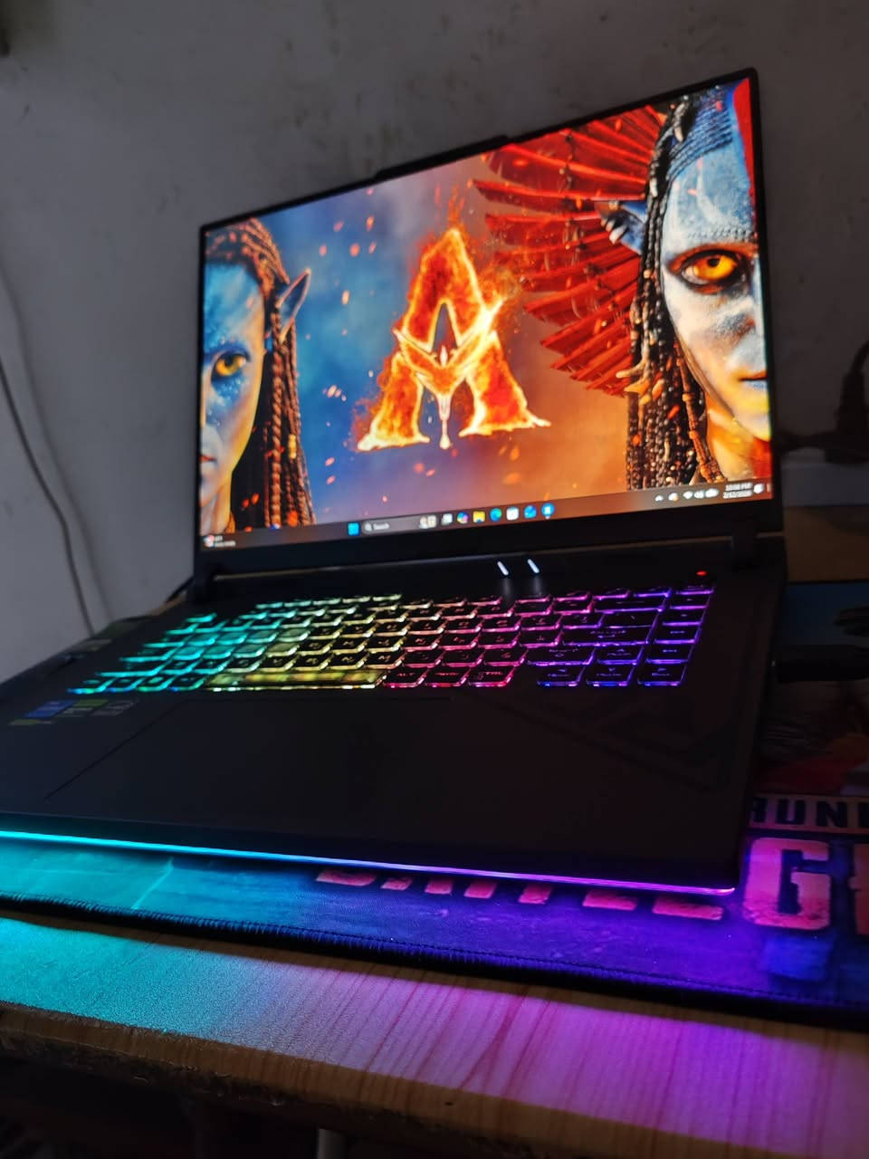 السلام عليكم
ASUS ROG STRIX G16 G614JV
مستخدم قليل مكفول من الشخط الواحد
المواصفات:
كارت الشاشة: NVIDIA GeForce RTX 4060 8GB GDDR6 (140W Max TGP, MUX Switch + Advanced Optimus)
المعالج: Intel Core i7-13650HX (14 cores, 20 threads
دقة الشاشة وحجمها: 16-inch, WUXGA (1920x 1200) IPS-level, 165Hz, 7ms response time, 100% sRGB.
الرامات: 16GB DDR5 (2x8GB) RAM
التخزين: 512GB PCle Gen 4.0 NVMe SSD
كامل ملحقات والكارتونة مع وجود وصل الشراء
السعر 1.500.000 / مليون ونصف
مكاني بغداد الصليخ


**إذا كنت صاحب هذا الإعلان وتريد حذفه لأي سبب، رجاءا أرسل رسالة إلى الدعم الفني**