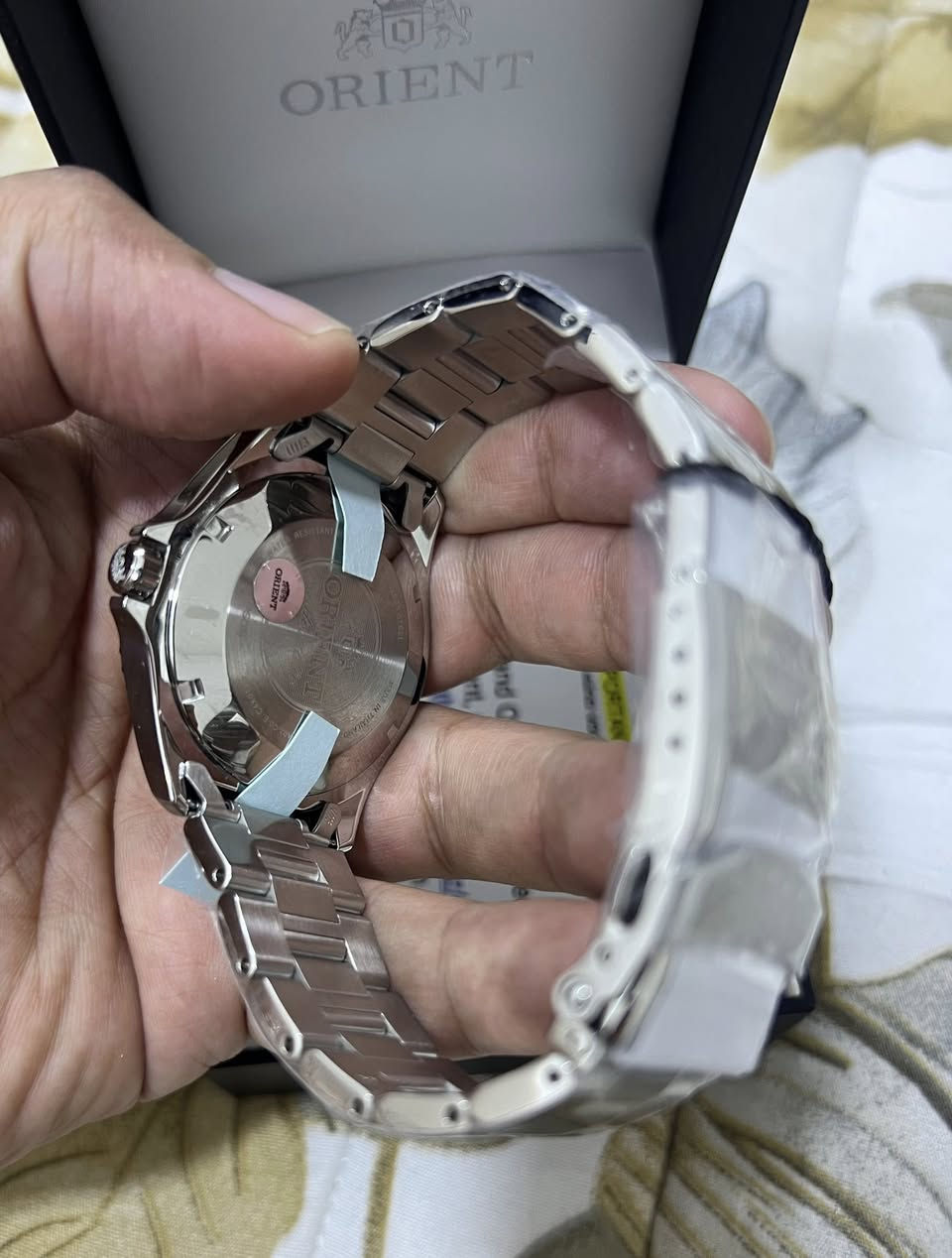 🔥 للبيع | تحفة يابانية فاخرة 🔥

⌚️ Orient Automatic

💎 ساعة راقية بتفاصيل فخمة ومينا اسود ملكي تخطف النظر مع كل انعكاس ضوء صناعة يابانية أصلية 

 📏 قطر الساعة: 41mm

⚙️ حركة أوتوماتيك احترافية تعمل بالحركة بدون بطارية

🩶 سوار ستانلس ستيل فاخر بتشطيب عالي الجودة

📅 عرض للتاريخ بتصميم أنيق وكلاسيكي

📦 الحالة: جديدة بالكامل بالباكيت

💰 السعر: 400$ قفل

📩 للجادين وأصحاب الذوق الراقي – التواصل خاص او واتس اب ***********
