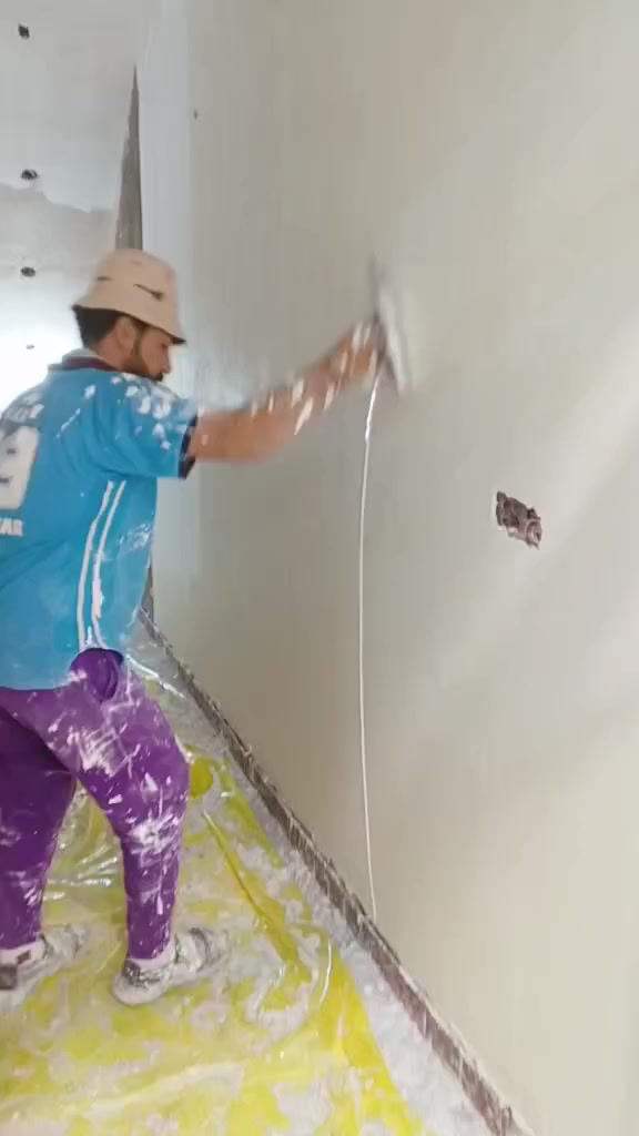 سلام عليكم خلفه لبخ وبياض ***********
