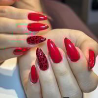 جل أظافر • إكستيشن • صالون نوشه شارع حيفا