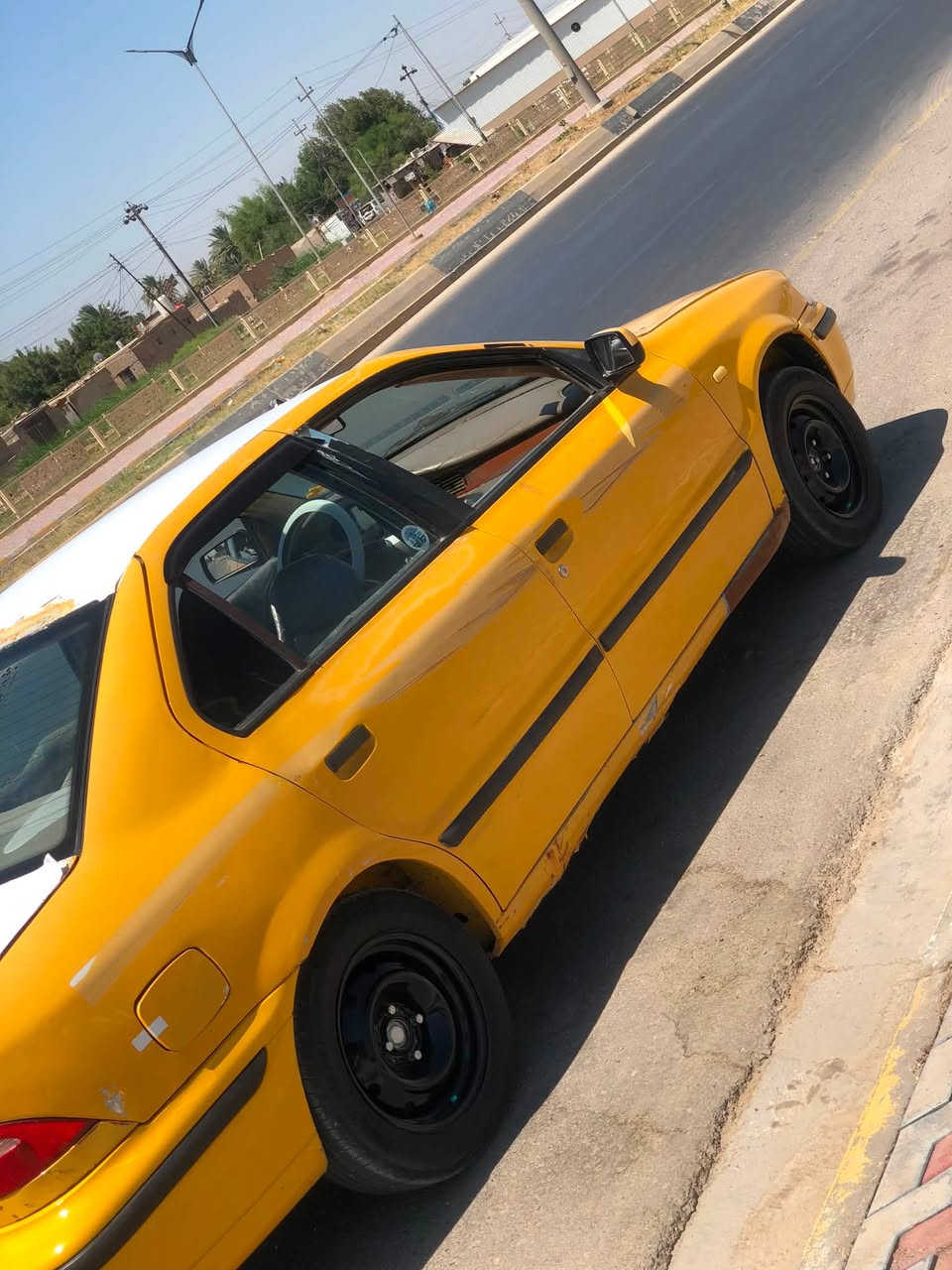 سلام عليكم سمند مديل ١١ محدث ٢٠١٧ سياره بسمي مداور ثاني يوم سياره نضيفه كير ومكينه مكفولات 
عوزها قفل جنطه فقط سياره كهربائيات شغاله صدرها جديد قبل سبوع حداديه خير من الله السياره جاهزه ماعوزها شي تبريد شغال عوزه بس غاز منقص السعر ٣٠ ورقه وبيها مجال رقم *********** فقط وتساب متواجد العنوان واسط مركز المدينه
