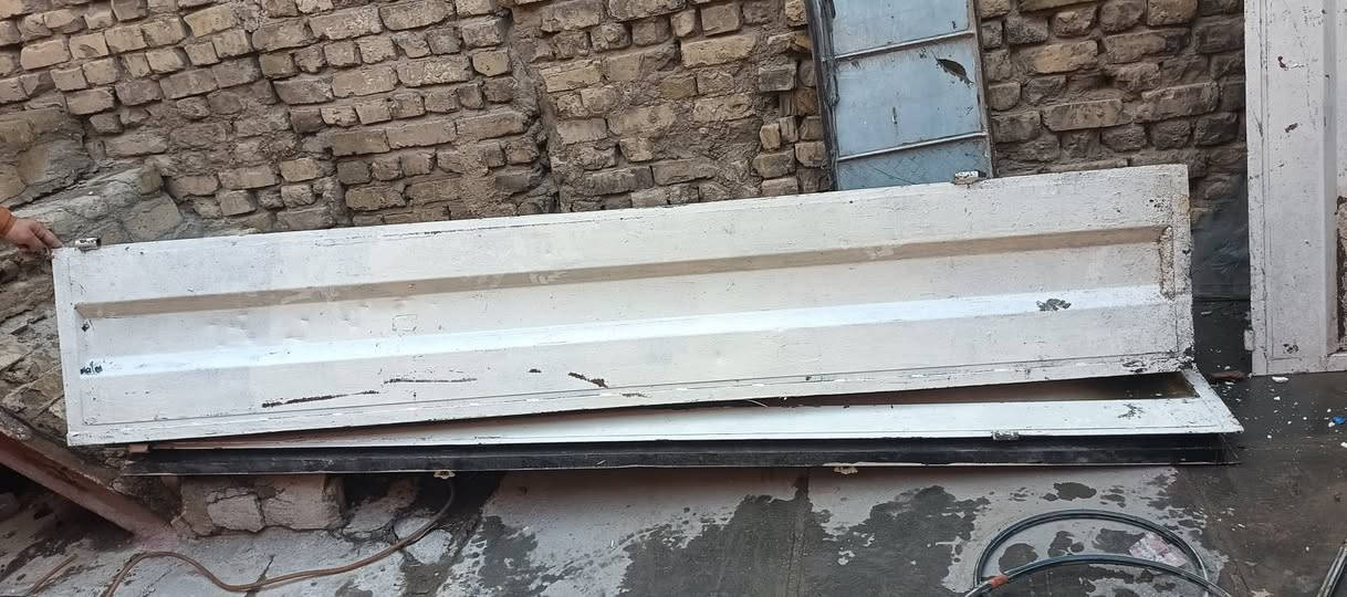 السلام عليكم عندي باب حديد دفتري اصلي تفصال جديد بسعر مناسب جدا
العنوان بغداد مدينة الصدر 
للتواصل ***********
