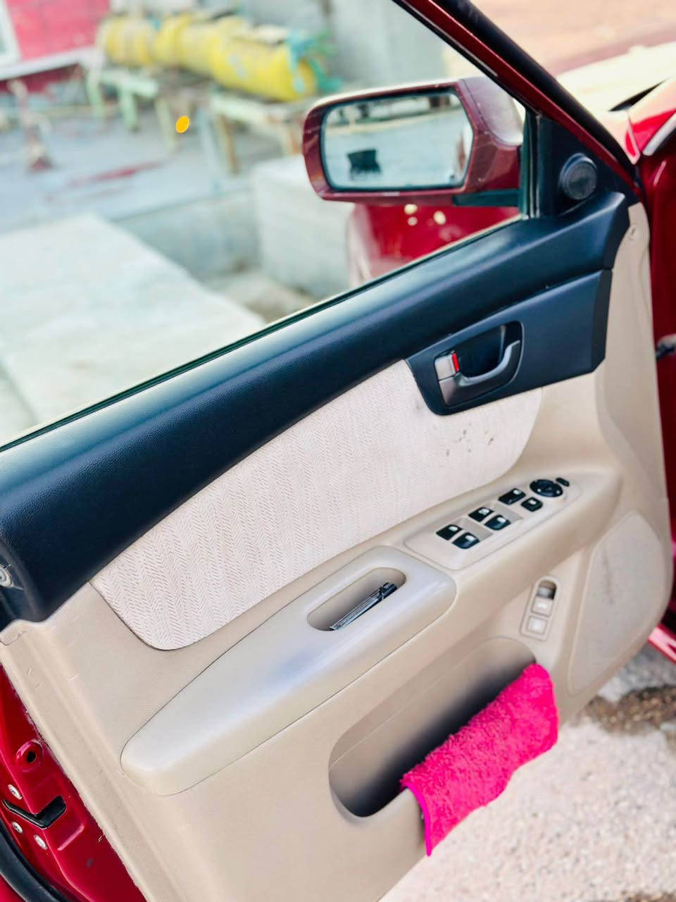 السلام عليكم اوبتيما للبيع بيها جاملغ مبدل بدون ضربه وباب صبغ والباقي كفاله حته من الخياس جاهزه السياره ما تذب عليها ربع رقم انكليزي ب اسمي 
السعر 116 وبيها مجال بسيط 
الناصريه قضاء الغراف *********** ناصرية, ذي قار
