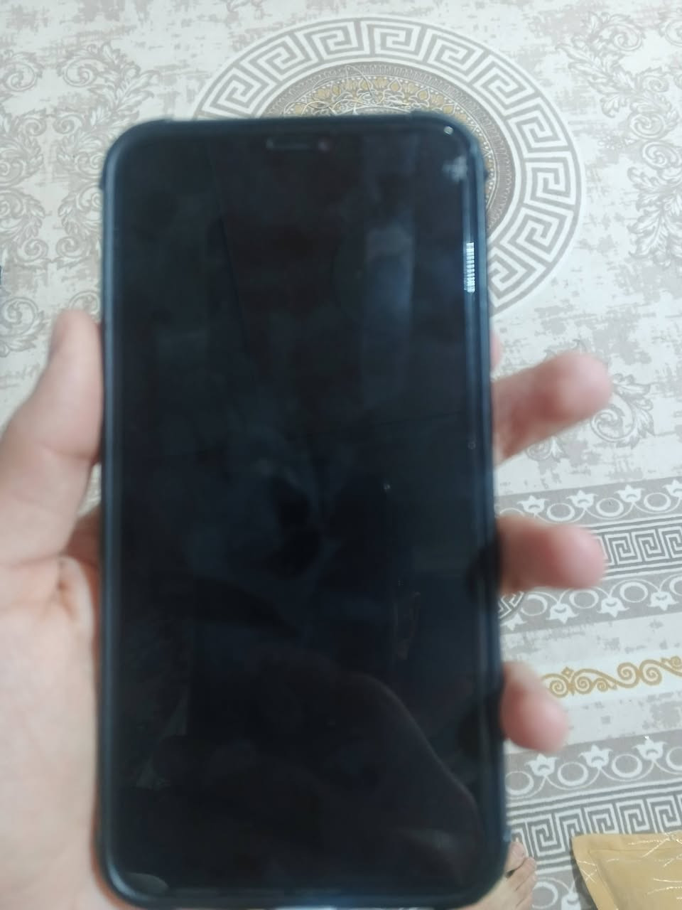 السلام عليكم ايفون 11برو ماكس للبيع مبدل شاشه وبطاريته78مكاني البصرةسعره325
***********
