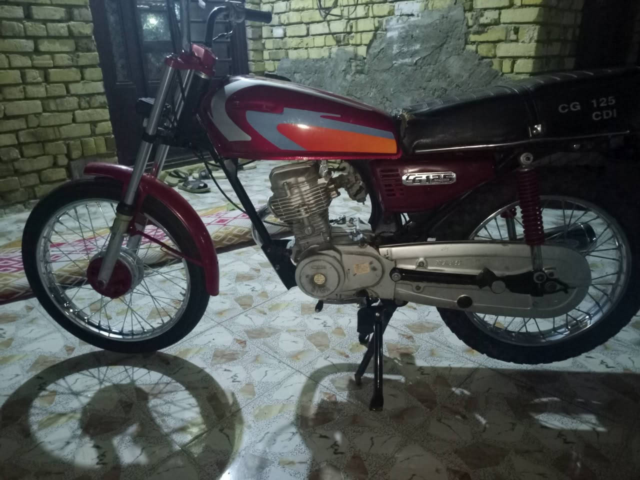 دراجه كلك للبيع ب 300 وبيه مجال
مكاني نجف مشخاب ***********
