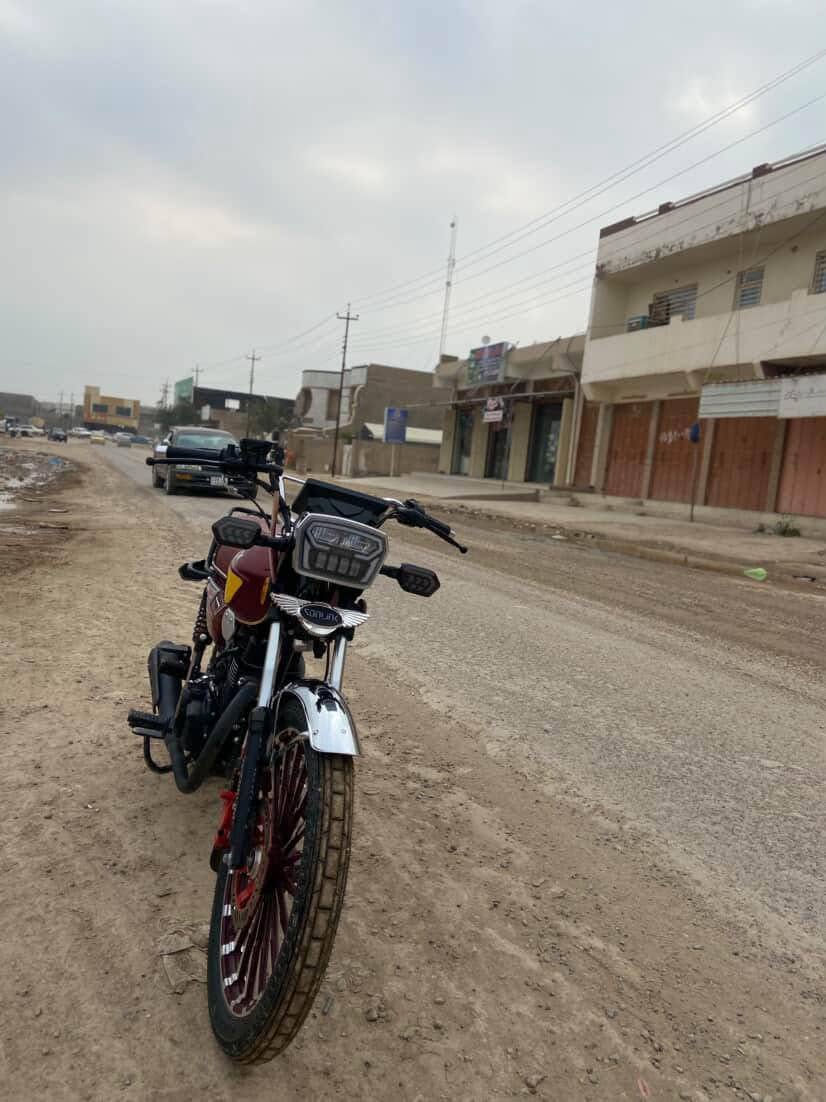 السلام عليكم دراجه سيفان للبيع 2025 ضاغطه وزنجيل دراجه كامله مكمله ربع ماذب عليها سعر 800وبيها مجال قليل حك الجيه مكاني سامراء للاسفسار الاتصال ***********
