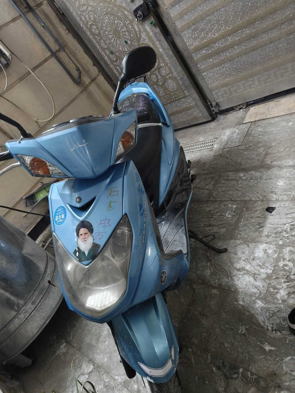 سلام وعليكم سكنس فحل كابريتر نضيفه كلش نكرة سلف دراجه ناعمه حتى طسه مابيها للبيع او مراوس 
650 وبيهامجال
عنواني كماليه شارع مستشفى الفضيليه العام
***********
