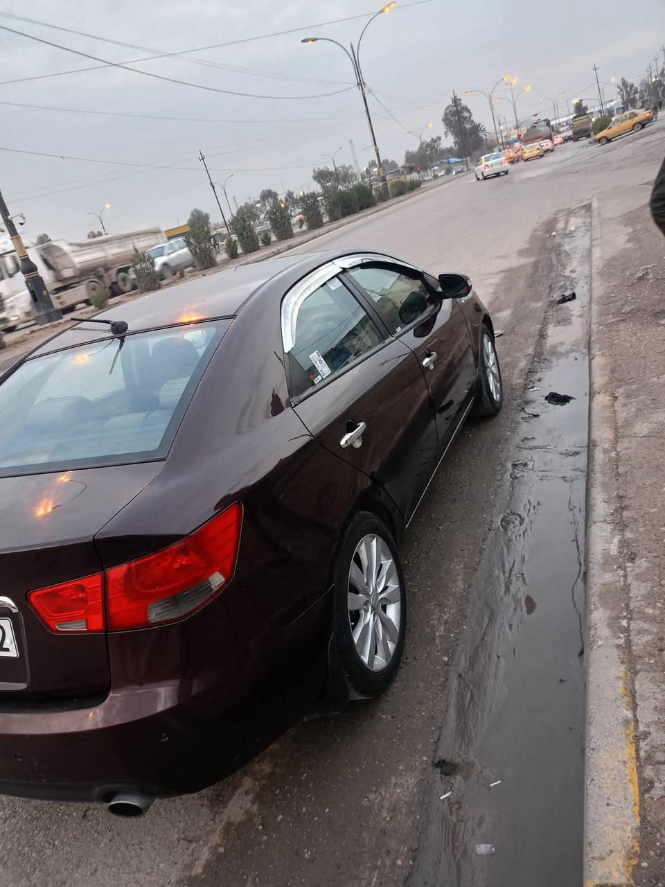 سيراتو 2011
كلين لاصبخ ولاضرر السياره فول تنته بصمه تحكمات ستيرن 1 علئ 1 محرك كير توماتيك شرط قبل 
السعر 115 وبيها مجال 
الرقم ***********--***********
