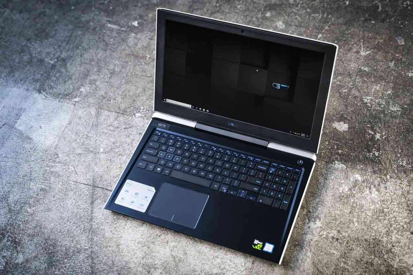 *Dell Inspiron G7 7588 Gaming Laptop - للبيع*

*Specs:*
1. *Model*: Dell Inspiron 15 7588 G7 - US Import وارد أمريكي
2. *Color*: Royal White أبيض ملكي فخم
3. *CPU*: Intel Core i7-8750H 6-Cores
4. *GPU*: NVIDIA GTX 1060 6GB GDDR5 Max-Q
5. *RAM*: 16GB DDR4
6. *Storage*: SSD 256GB
7. *Display*: 15.6" FHD 120Hz IPS
8. *Keyboard*: English RGB Backlit
9. *Condition*: نظافة 96%، استخدام خفيف
تشغیل معظم الالعاب الحديثة بكفاءة عالية 
*للاستخدام*: الألعاب - البرامج الهندسية - المونتاج - الرندر - التصميم

*السعر: 649 ألف دينار* 
*المكان: النجف الأشرف*
*واتساب: ************
*توصيل متوفر لكل المحافظات*

لون أبيض ملكي يشرف، كيبورد إنجليزي أصلي، و وارد أمريكي يعني نظافة فول. 😍😍

