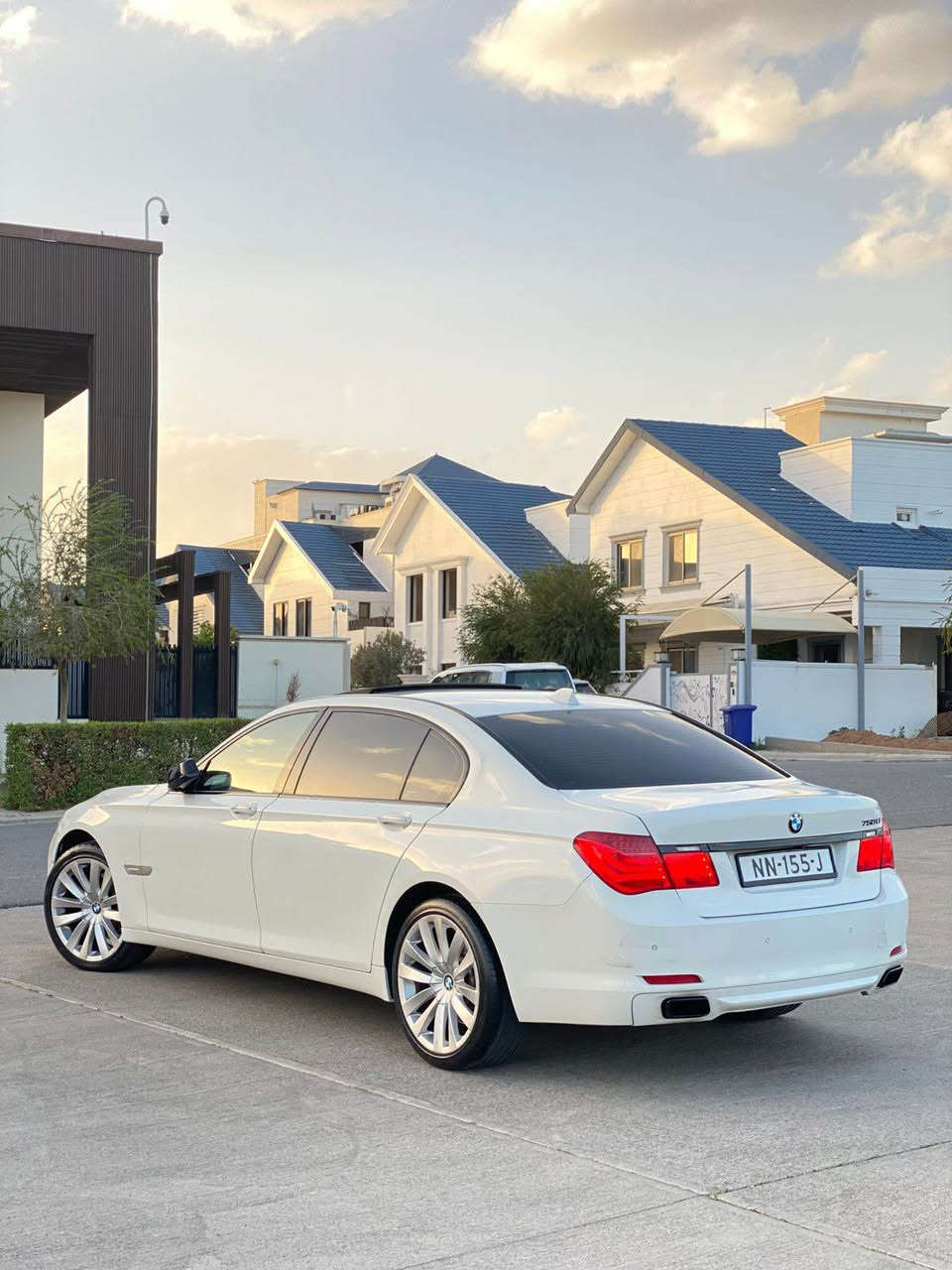 BMW 745Li 2012💎📦    
*********** 
مواسەفات
سلایت
بەسمە
دەبلی هەوا
بریک بەسمە
کامیرا 360 پلە
سیدی بۆکس
4مۆدی لێخورین
5پەردە
دەرگا شەفت
کوشن هیتەر کارەبای خەزن مساج
3شاشە
سوکان هیتەر کارەبای ڤۆلیۆم
هتد………
TB:لێزەری دوبەیە (ادوات)
نرخ(77) مجال
تکایەگەر مشتەری تلفون کە 
***********
‎ أربيل, العراق
