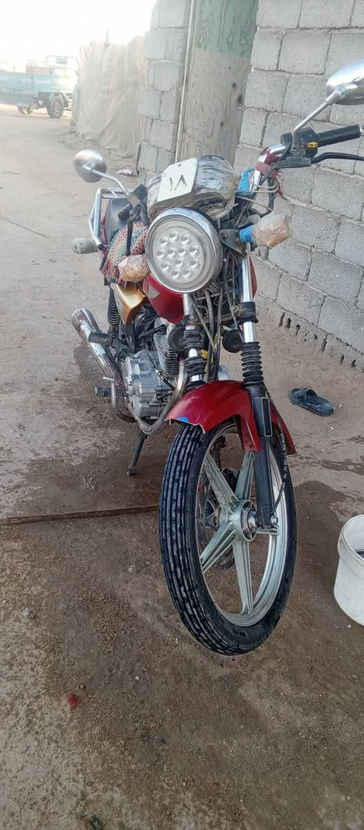 السلام عليكم دايون للبيع موديل 2015 اوراق أصولي بسمي الدراجه كفاله عامه كامله مناقصه اي شي السعر 625
وبيها مجال للشراي للاستفسار الاتصال على الرقم *********** مكاني كربلاء طريقه النجف
