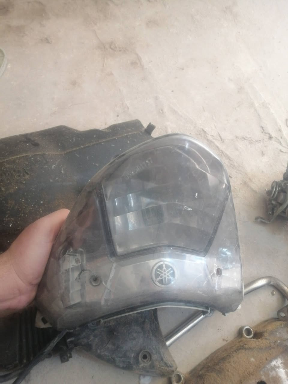 غراض للبيع 
سكان ماكس حربي 10
عضمه سكليتر سمائيه 5
كلج خلفي نظيف 10
بكلايت ماكس عدله شغال مختوم 10
سوبر سكنس 5
قبق كلجات سكنس لد 40هوه ولسواد مالته
كابريترات ثنين ماكس وثنين سكنس على 10شغال
كلج امامي بلادي سكنس 10
طبرباز سكنس مكصوص بومه 10
طبرباز سكنس لد لون فيلي بلادي 15
سلف 49بلادي 10
هاوزن سكنس 20
كفرات عله هل حطه لا تكلي شبيهن ب10

اسعار مذكوره كله وتوصيل موجود ومكاني الدوانيه الشاميه موجود خاص.     ***********
