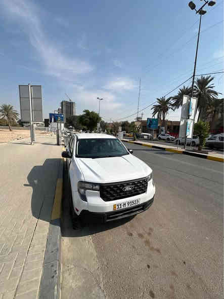 السلام عليكم 
فورد مافريك هايبرد2025 للبيع 
حادث جداً خفيف تعتبر كلين 
سيارة زيرو ماشية 2000 
محرك 2500
وضعيات قيادة 4
مكاني بغداد العطيفية 
‭0774 416 5178‬ 

3FTTW8A35SRA56196
هذا رقم الشاصي بغداد
