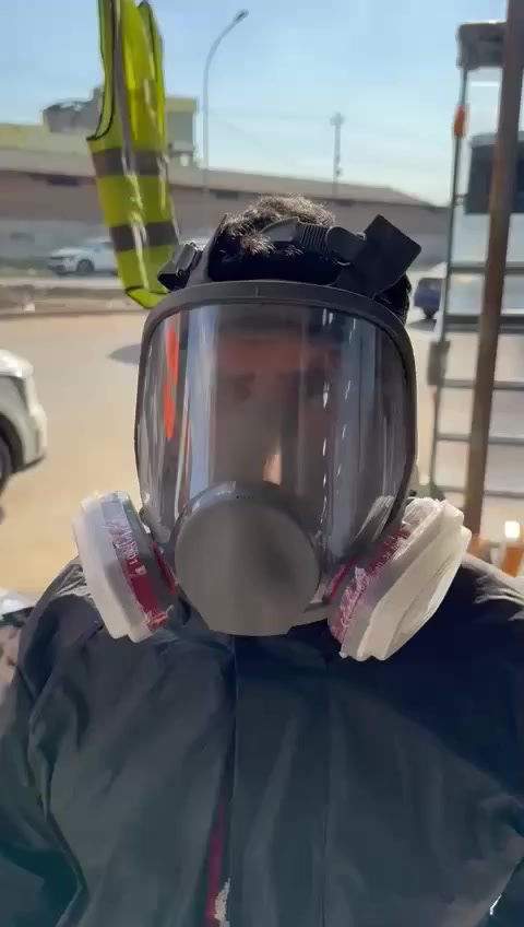 قناع غاز موديل 6800 واقي يغطي الوجه للحماية من الطلاء والغازات و الغبار
مع فلاتر للتنفس والحماية من اللحام والرذاذ والتلوث ✅
امن جدا ومفيد 
السعر : 30 الف مع التوصيل 
#قناع #قناعات #قناع_غاز #قناع_للوجه


**إذا كنت صاحب هذا الإعلان وتريد حذفه لأي سبب، رجاءا أرسل رسالة إلى الدعم الفني**