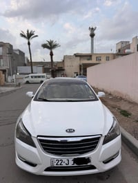 للبيع كادنزا 2010 خليجي فول موصفات 1/1 VIP  بانوراما  بصمة  محرك 3300 ...