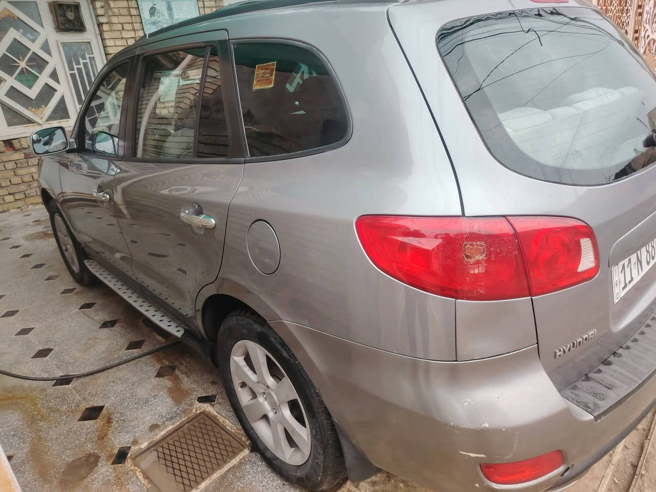 السلام عليكم سياره للبيع سنتافيه ٢٠٠٨ وارد أمريكي بغداد الإنكليزي بسمي محرك كير خير من الله ٣٣٠٠ محرك كير مكفول سبعة راكب حادثه جاملغ الأمامي اليمن وشبر صبغ بلباب سايق صدر أمامي خلفي تخم تاير جديد ثلاث قطع تبريد مكان السياره بغداد ناحيه الوحده الاتصال على الرقم *********** أو *********** السعر ١٠٥ ورقه وبيهه مجال
