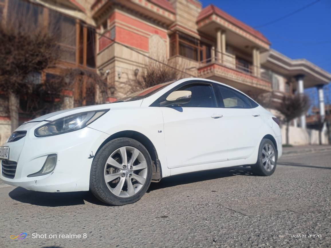 اكسنت 2013
مواصفات عادية مو فول 
ثلاثة قطة امامي مع باب سايق سليم 
وبقية قطع بي سبغ  سعره 86 به مجال قليل  محرك بحالة جيد ولا صرف ولا بخار  ....
مكان كركوك  
رقم مو بايل *********** كركوك, العراق
