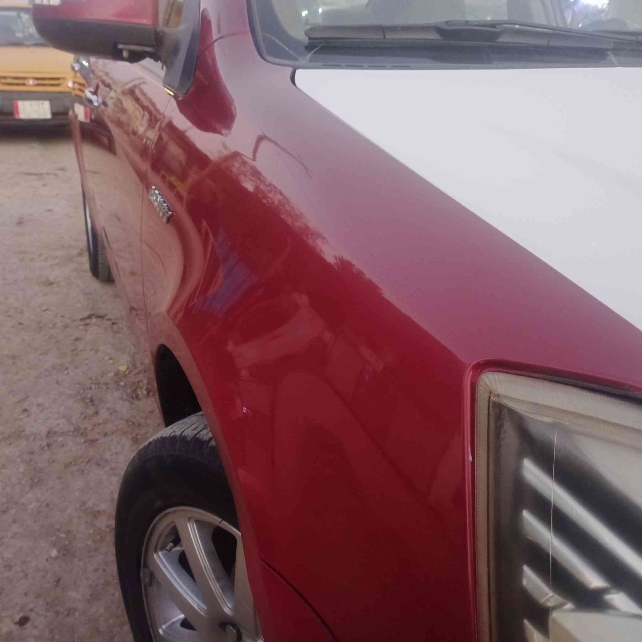 السلام عليكم للبيع جيلي موبل 2013رقم بغداد مكفوله كفاله عامه سنويه جديده ل30مكينه وگير وحداديه وتبريد وتخم تاير المكان ديوانيه مكلف بالنشر رقم ***********
