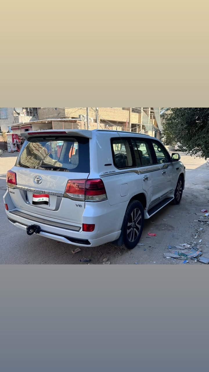 لاندكروز 2009 محدث 2020
سياره جاهزه تخم تاير صدر مكينه كير تبريد كله جديد 
سياره مصبوغه عام 
رقم بغداد مكاني بغداد 

سعره 235

***********
