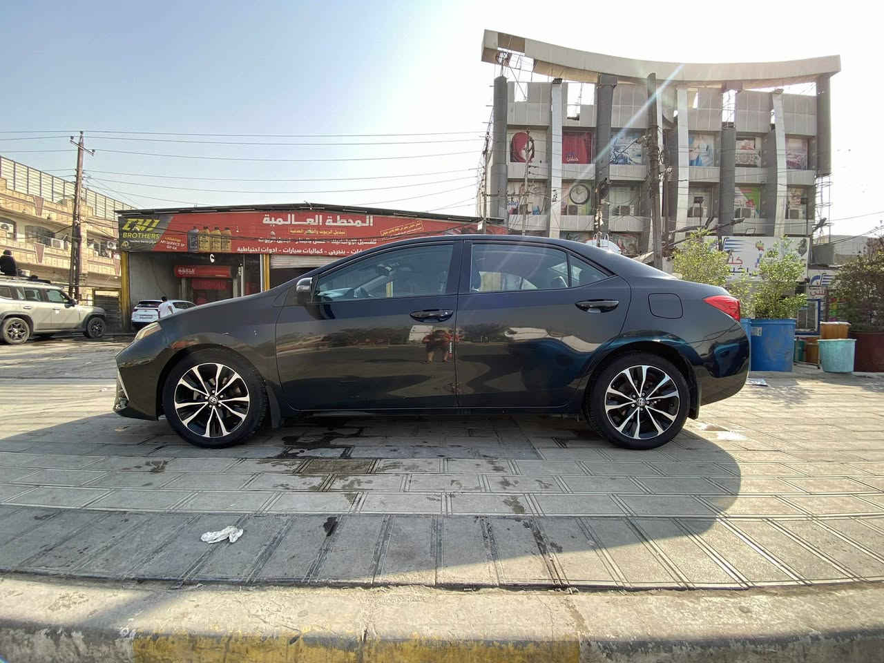 كورولا كندي 2019
اللون: أسود
لون المقاعد: أسود مطعم نيلي
المسافة: 90 الف كيلو
الحادث: أمامي ( لا ضرر في الشاصي) 
القطع المتضررة: 3 قطع أمامية (أصلية مصبوغة - تجاري - صبغ ومعجون).
الفئة: SE سبورت 
المواصفات:
1- تدفئة كشن
2-  تدفئة ستيرن
3- حساس أمامي 
 4- سلايد رووف
5- تصحيح مسار الطريق 
6- حجر بيئة
7- منظومة رادارات كاملة
8- ويل كب سبورت
9- التغليف الأرضي: شامواه أسود 
10- تحكم ستيرن 

رقم الشاصي: 2T1BURHE2KC231573
محرك: 1800
السنوية: 20/6/2026
الرقم: بغداد

السعر: 135

الرقم: ***********
