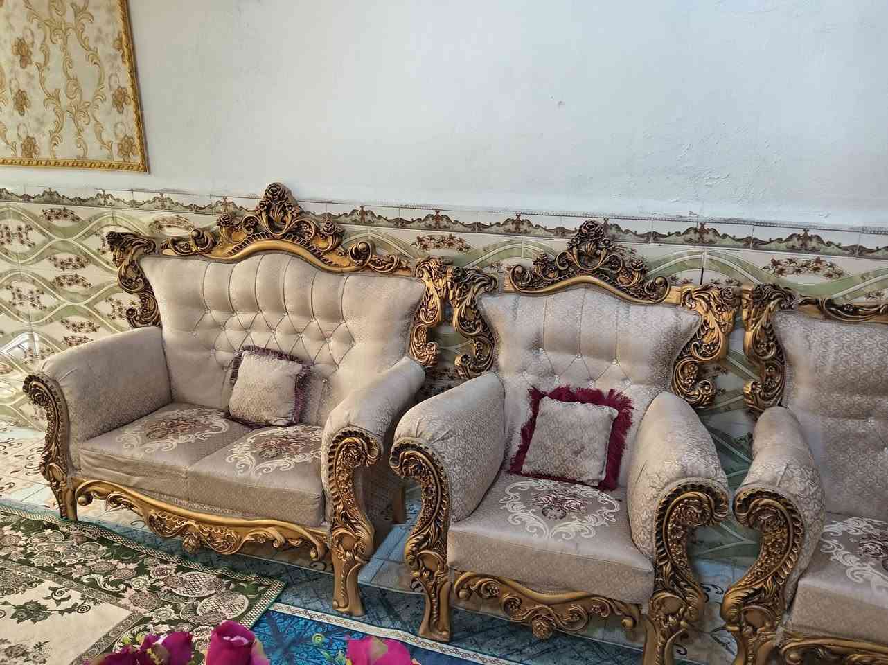 السلام عليكم تخم 20مقعد للبيع جديد وكلش نضيف الله يشهد سعره مليون و100 وبي مجال العنوان بابل الهاشميه الاتصال ع الرقم ***********

