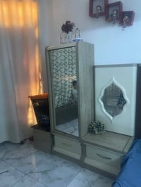 غرفه تركي عشر قطع ثكيله اصليه اخذتها ب مليونين رايدها ب 800 ومجال قليل...