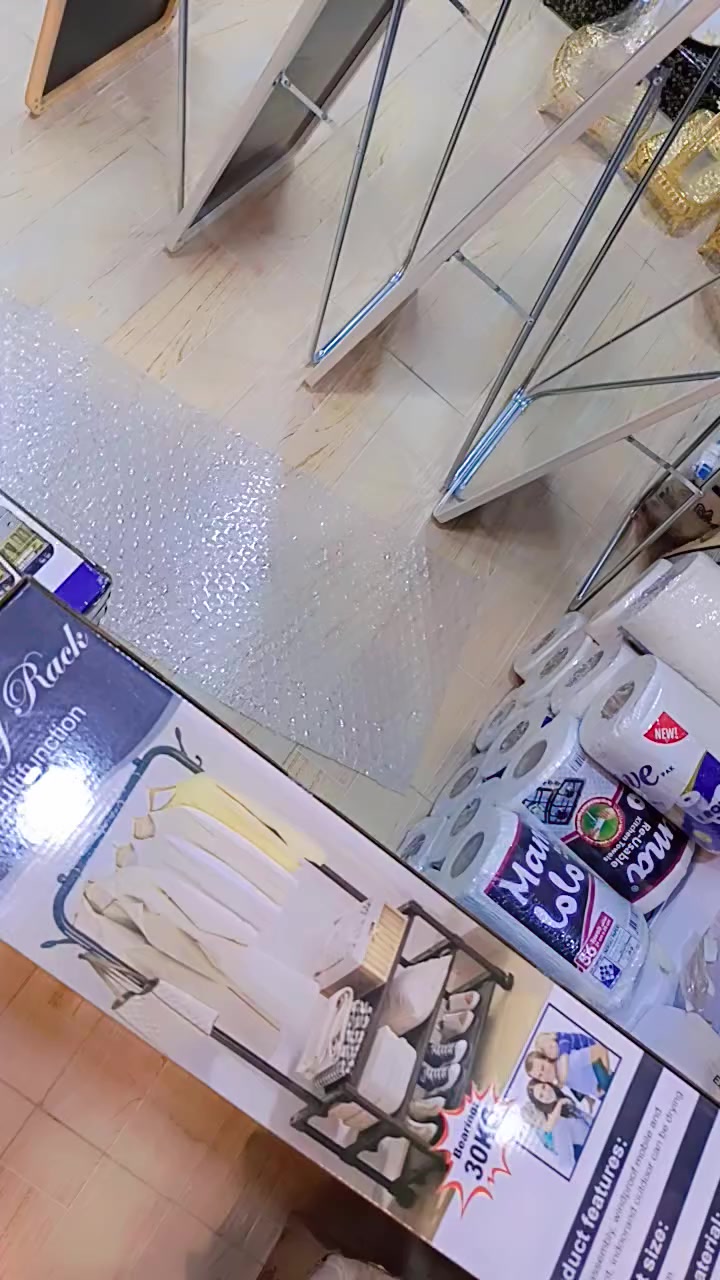 استاند ملابس 
بي رفين 
نفس ما موضح بالفيديو
سعر القطعه 9000
للتواصل واتساب 
***********
العنوان بابل الاسكندريه منطقة الجفجافه قرب صيدليه سلام القديمه قرب السيطره 

 @إشارة
