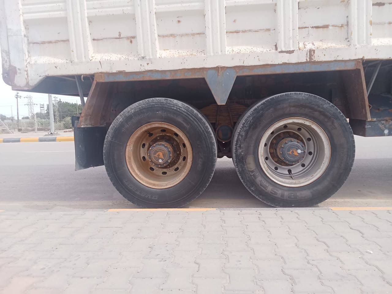 سلام عليكم  سياره فالفو موديل 92 مكينه جي 10 مكفوله لاتنقيص ولاتبخير كير 4×4 شلعه  مجموعه  فراشه تايرات عوزها ب زوج  بدي نضيف  بدون خياس  السعر 140 المكان واسط //*********** //***********
