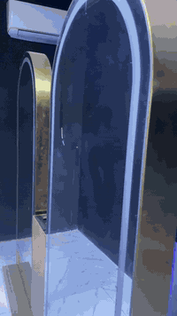 #للبيع #حلاقة

🪞مراية حلاقة عدد 2 تركية وسطيه وجهين يعني ذني المرايتين يصير عليها 4 كراسي حلاقة 
حديد ثقيل طلاء ذهبي ثابت واللد مالتهن لمس والكل شغال 

ملاحظة: وحده من المرايات بيها فطر كلش بسيط وما مأثر عليها 

مكاني بغداد /مجمع بسماية 
التواصل على الواتساب للرقم 👇
***********
