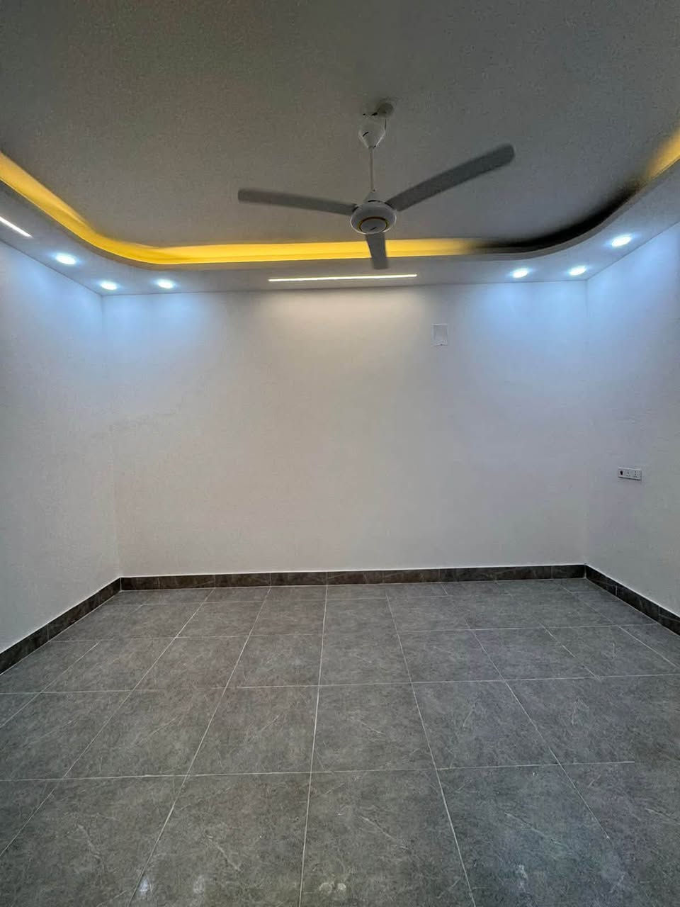 السلام عليكم ***********☎️
🔴متاح بيت 🏠 للبيع المساحة150متر ⚫️

🔵بناء حديث طابق واحد شغل درجه اولى نقوش مغربيًا🟢

🟣 🟤

🟡استقبال مطبخ صاله غرفتين نوم نوم مجموعة صحيات ⚪️

🟤الطابق الثاني بيتونه على عرض صاله سطحين ⚫️⚫️

***********📞

          🟥➰موقع دور الزراعة الثالثه ➿🟥

    

🔺لاستفسار الرقم 🔺***********
