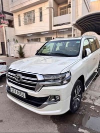 للبيع لاندكروز بريم اصل موديل ١٩ ماشيه ٨٠ ماخذه من الزيرو عندي كلشي عل...