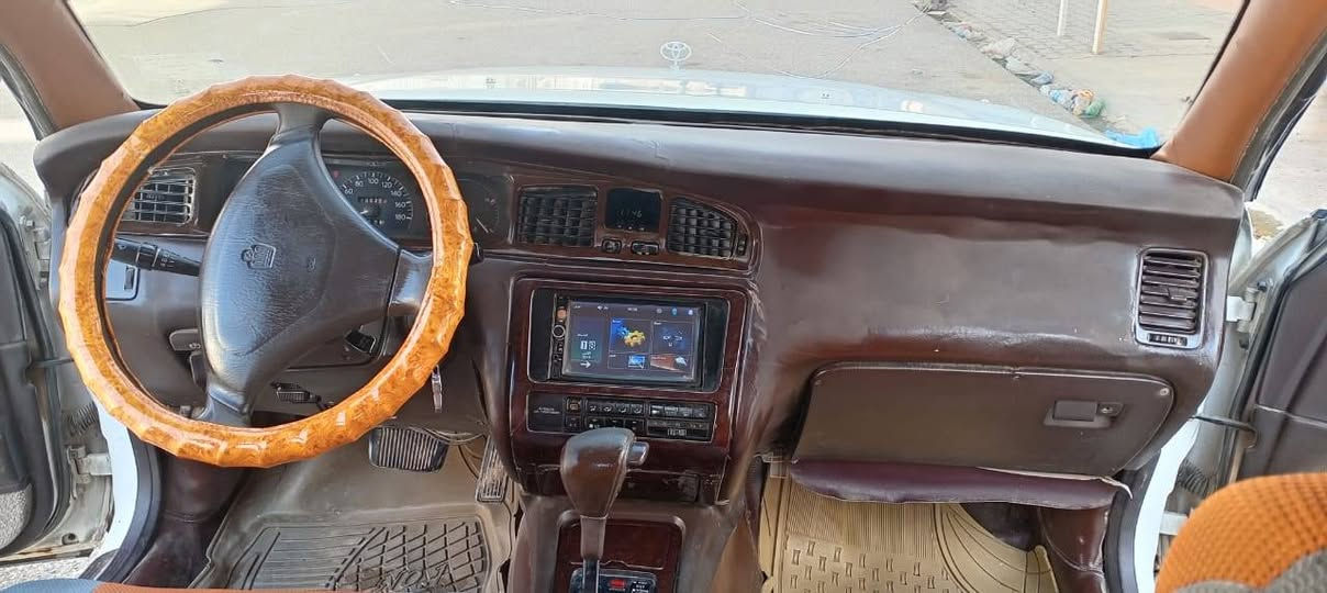 السلام عليكم بطه منتصل للبيع او مراوس سياره موديل92رقم انبار مشروع وطني تحويل ثاني يوم بأسمي (سياره مكينتها بيها صوت بگن) 
مكفوله اصوليات تحويل ونقل جثه الكشر شوفت عينك.. الدواخل كارتون كهربائيات كلها شرط شغاله شاشه كامره عنبار ملكه تخم تاير سنتر لوك شغال (السعر36وبي مجال للشراي) 
مكاني واسط الكوت***********
