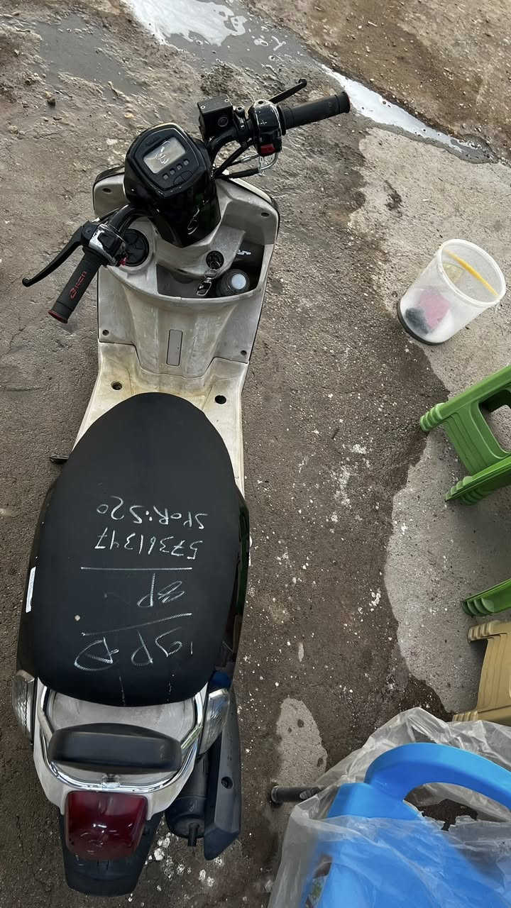 بيع او مراوس بـ عدله 🩵
بوليس داخل كريمي ٢٠٠٩ نوزل
كفاله عامه 
مكاني حله مركز
***********
