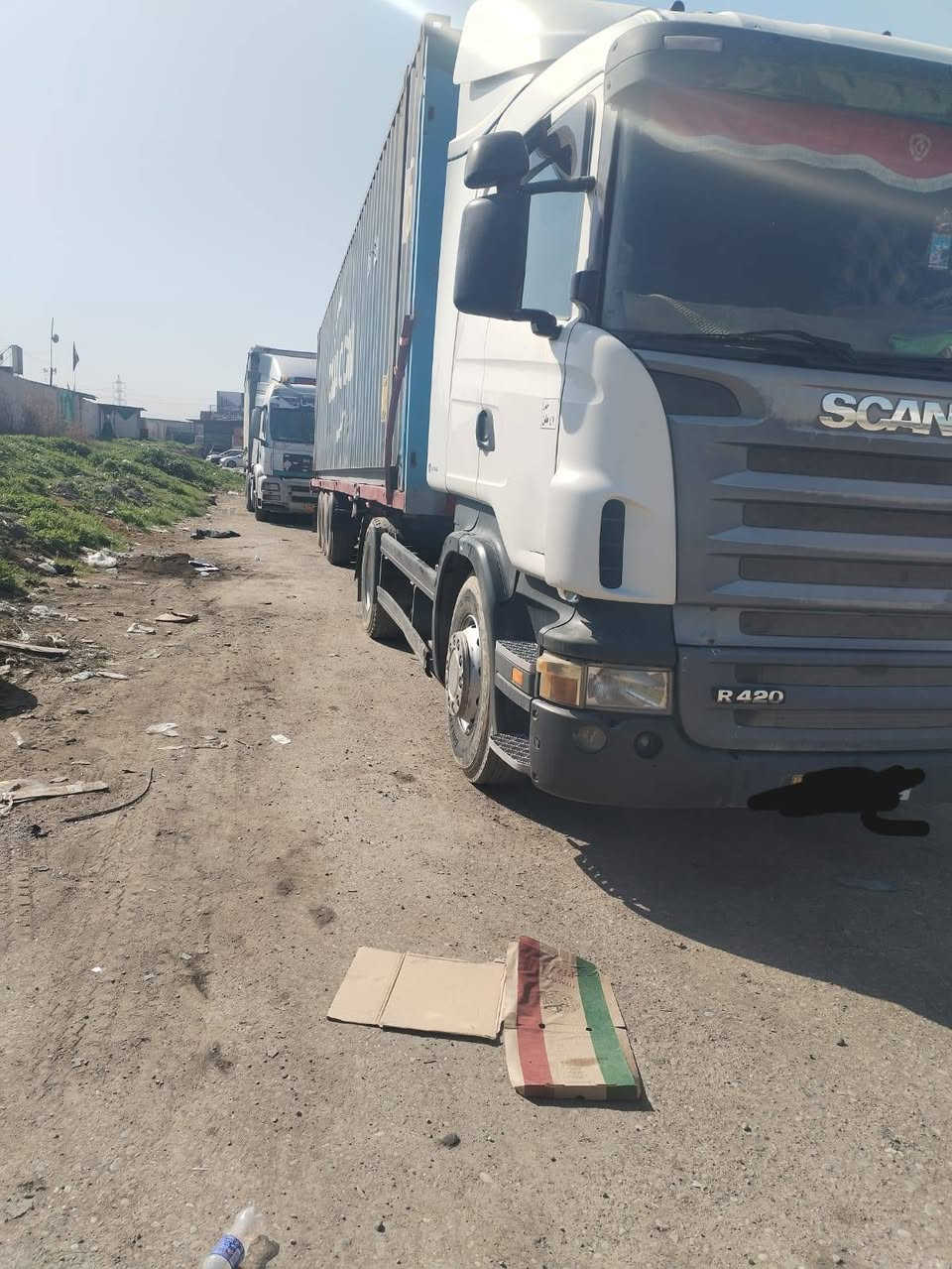 السلام عليكم اسكانيا للبيع2005رقم بغداد الجديد سياره مقفوله محرك عنوان السياره بابل جبلة  
***********
