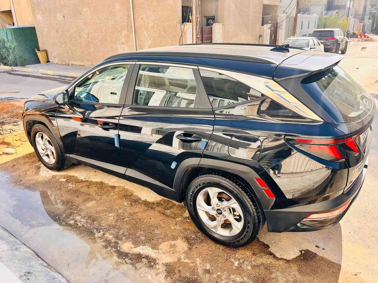 ⸻

🚗 هيونداي توكسان 2024 – للبيع

📍 مكان السيارة: بغداد / الشعب
🔹 رقم بغداد – باسمي تحويل مباشر
🔹 اللون: أسود
🔹 الممشى: 27 ألف ميل فقط

المواصفات:
✅ نظام النقاط العمياء
✅ رادارات أمامية وخلفية
✅ تحديد المسار
✅ مانع تصادم
✅ مانع انزلاق
✅ تدفئة الكشنات
✅ إطفاء ذاتي
✅ أوتو هولد
✅ سايد بريك دگمة
✅ 3 أنظمة قيادة

السيارة نظيفة جداً، استخدام شخصي، 

💰 السعر: 185
🔹 بيهة مجال بسيط جداً

📞 رقم الهاتف: ***********
