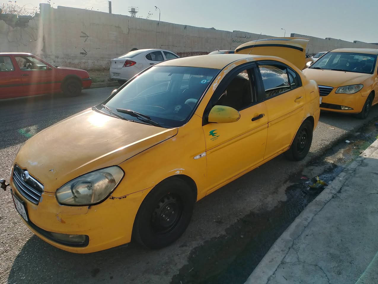 سياره اكسنت 2009 جير عادي جامات كهرب سياره سعر 72 وبيها مجال سياره رقمها نينوى كربون بنزين بيها وانا الشرعي (***********)
