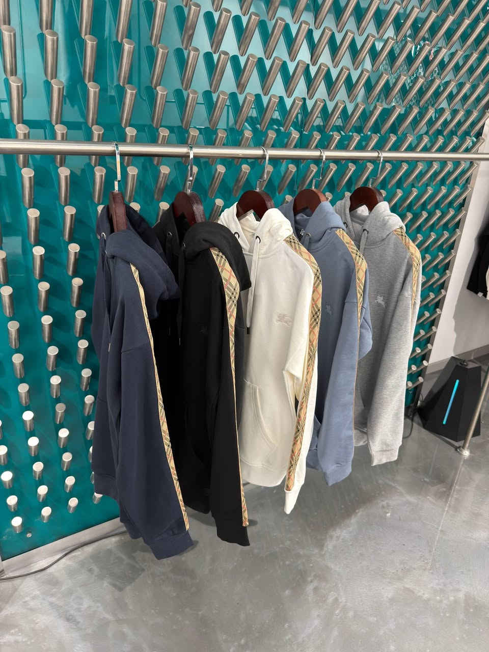 نوفّر خدمة تنسيق وتوريد الملابس التركية الأصلية من مصادر موثوقة داخل تركيا، مع إدارة كاملة لعملية الشراء والمتابعة والشحن إلى العراق.

نعمل بنظام واضح وشفاف:
✔️ تنسيق الطلب
✔️ شراء من موردين معتمدين
✔️ توثيق بالصور والفيديو
✔️ شحن منظم وآمن
✔️ عمولة متفق عليها مسبقًا

خدمتنا موجّهة للتجار وأصحاب المشاريع الباحثين عن بضاعة تركية بجودة عالية وبأسلوب عمل احترافي.

📩 للاستفسار والتواصل: راسلنا خاص
***********
