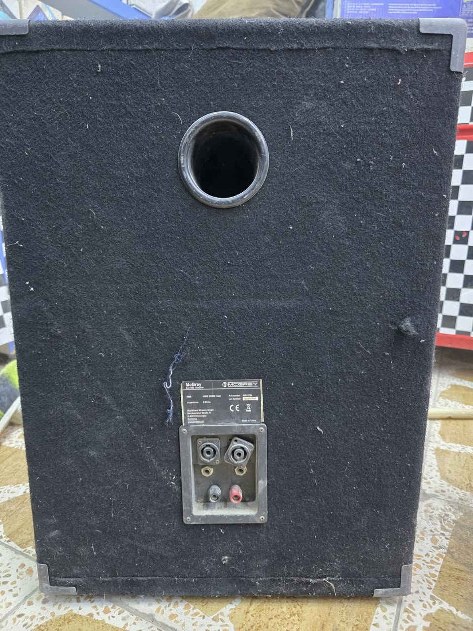 سماعتين فول نظافه
ب ٣٠٠ شرط ع الفحص 
مكاني بغداد المدائن ***********
