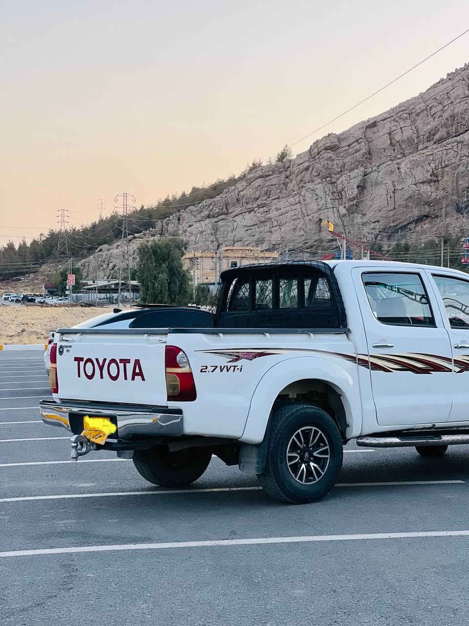 مەرزیە دەبڵ ئەکسل 2010 کامل پارچە ڕەشە لەسەر ساخی کراوە بە 2014 بۆدی ساخە هیچی پێوەنیە سەیارەکە 216 هەزار ڕۆشتوە سەیارەکە زۆر خاوێن و پاک ماوەتەوە تازە پۆڵیشێکی جوانی بۆ کراوە سەنەوی بەسەر چوە گێڕ و مەکینەی بەشەرتە نەکرەوەتەوە 
ژمارەی تەلەفۆن :*********** 
 سحریشی :168 وەرەقەو مەجال Singapore
