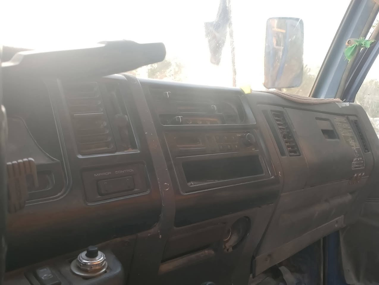 السلام عليكم 
#مازده قلاب 2طن للبيع او مراوس ابسياره زغيره  👉 
#رقم كربلاء انكليزي باسمي 
#شرط الامداور قبل كلشي 
#مكينه مجفته تجفيت اصلي صار شهرين 

# مكفوله شاصي مكينه كير اكسل تايرات جدد باتريات زوج جدد
#قماره دشبول بدي نضافه ٨٠ بالميه ،،
@الجميع
#السعر خاص او واتساب على رقم صاحب سياره

#للاتصال ***********
