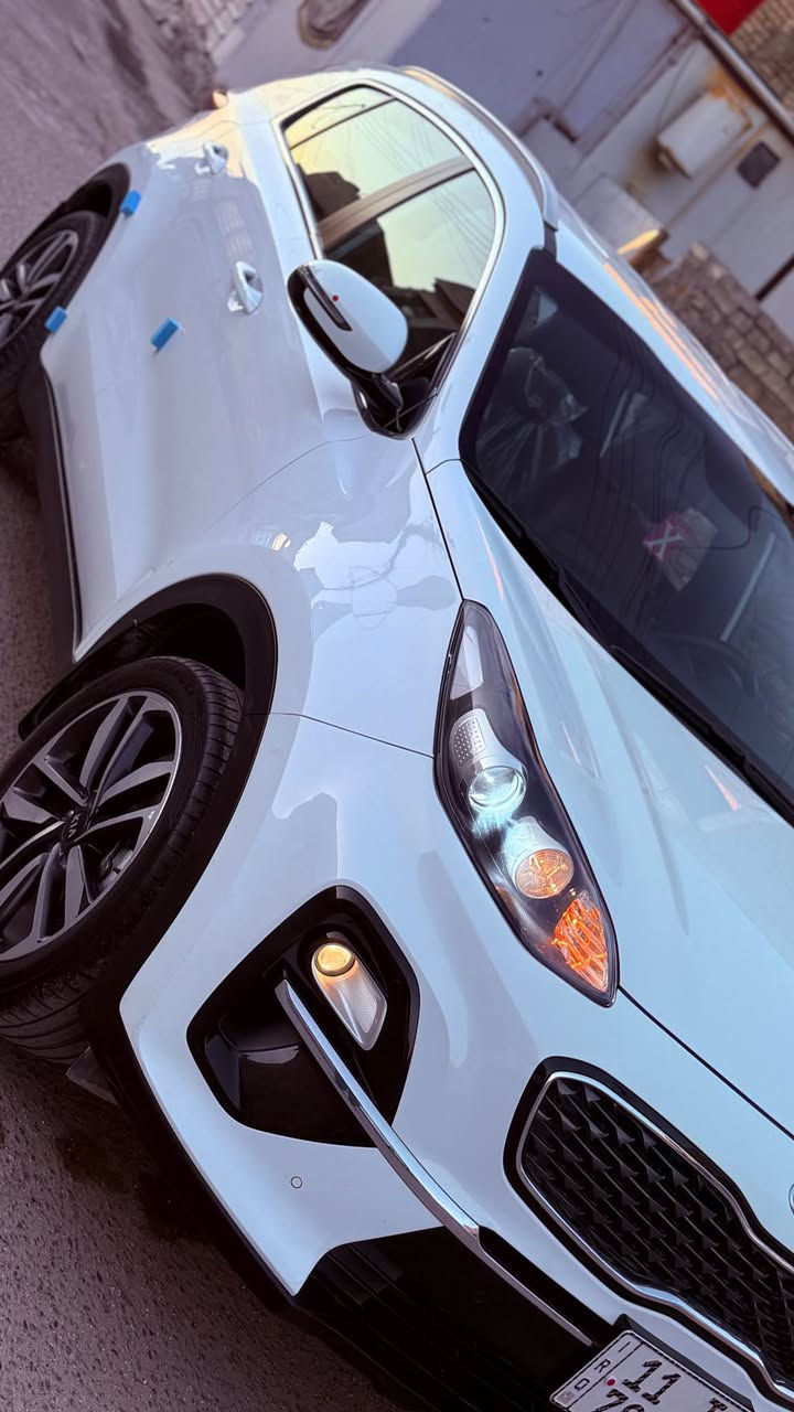 سبورتج ٢٠٢٠ خليجي الشركه الدوليه
كير محرك كله مكفول
محرك 2000 دوش 
ماشيه ٨٥ الف حقيقي
دبل كنترول 🔑 
تبريد قطعتين 
فول تحكمات 
كشافات نهاري 
اشاير بالمري 
السياره بيها فقط جاملغ امامي رش اثر شخوط
السعر ١٩٥ و بيه مجال بسيط
رقم بغداد بسمي دولي
بغداد حي الاعلام 
‭٠٧٧٣ ٥٤٢ ٢٩٧٧‬ Colombo, Sri Lanka
