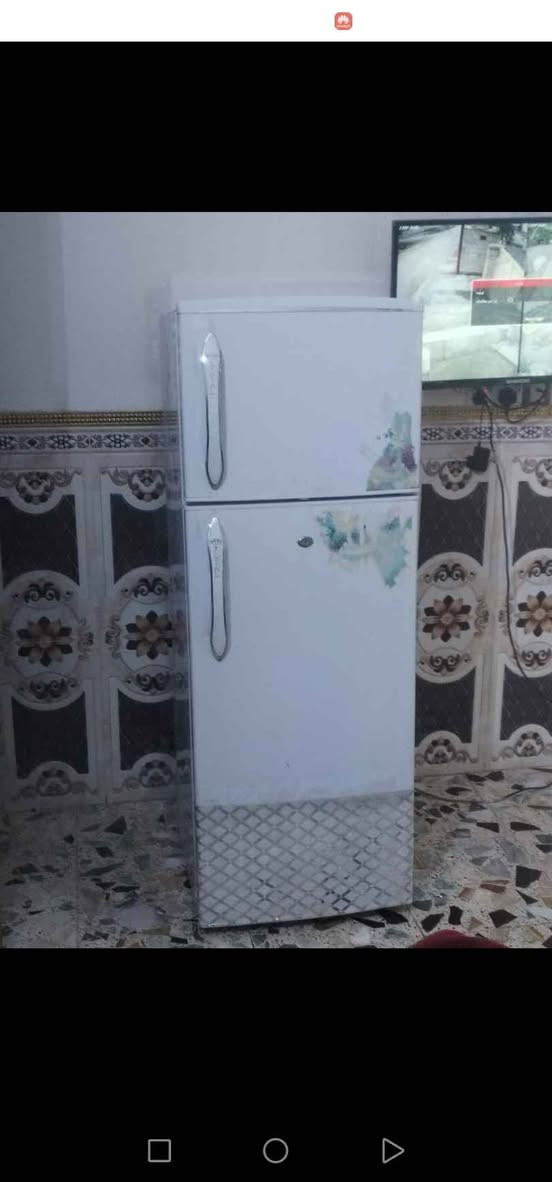 ثلاجه وسط نضيفه جديده ١٣ قدم جديده  لا خياس لا زنجار نوعهه رويل 125 مع توصيل علفحص توصيل الباب البيت بغداد, العراق


**إذا كنت صاحب هذا الإعلان وتريد حذفه لأي سبب، رجاءا أرسل رسالة إلى الدعم الفني**