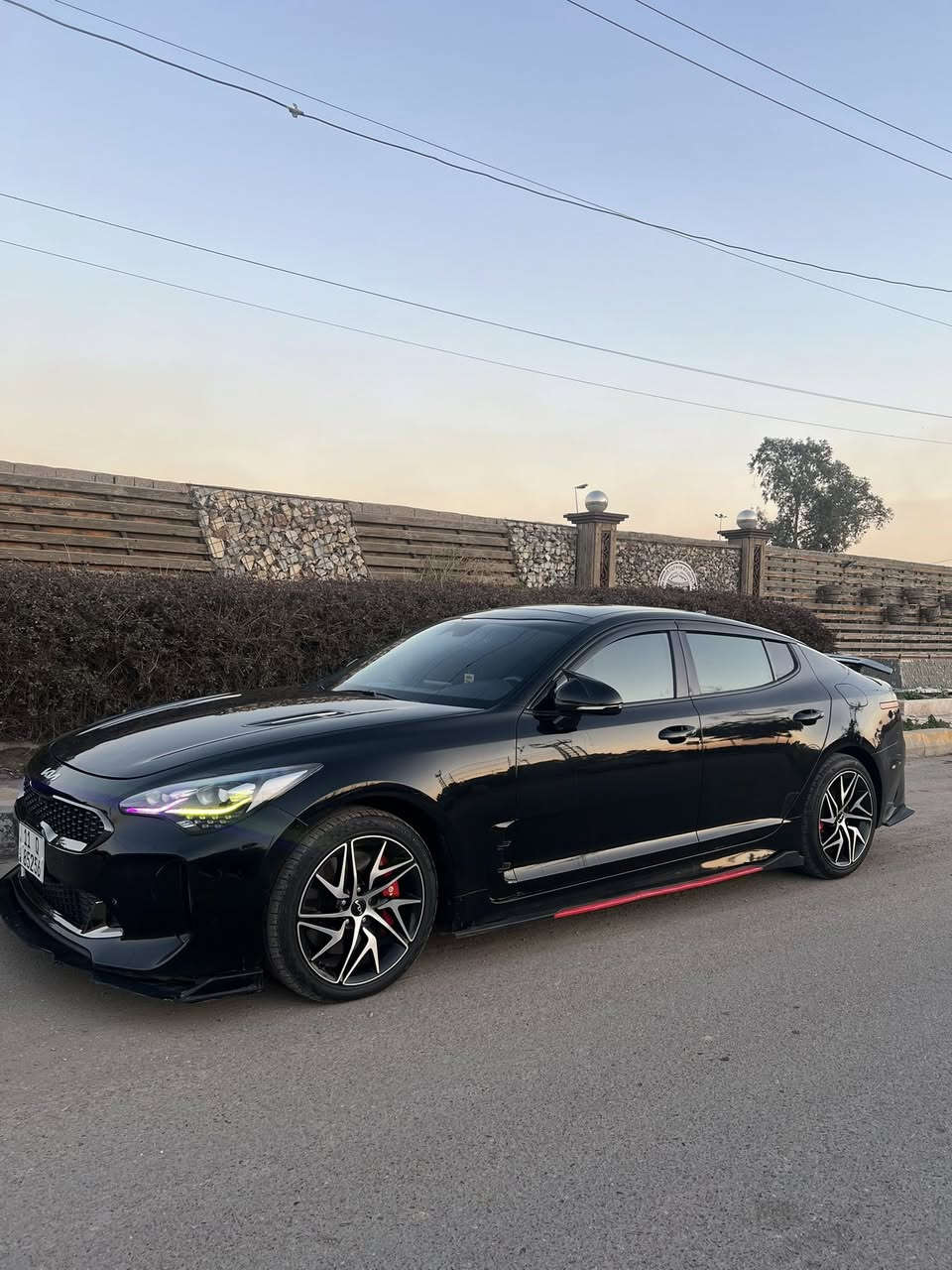 كيا ستنكر
GT LINE 2023 
المحرك :2500 توربو
السيارة فول مواصفات للاخير 
رادار جانبي امامي خلفي + حساسات خلفية فتحة
والى اخره باقي المواصفات معروفة
السيارة مكانها بغداد السعر 180قابل للتفاوض ومراوس حسب القناعة رقمي متوفر هاتف واتساب ***********
