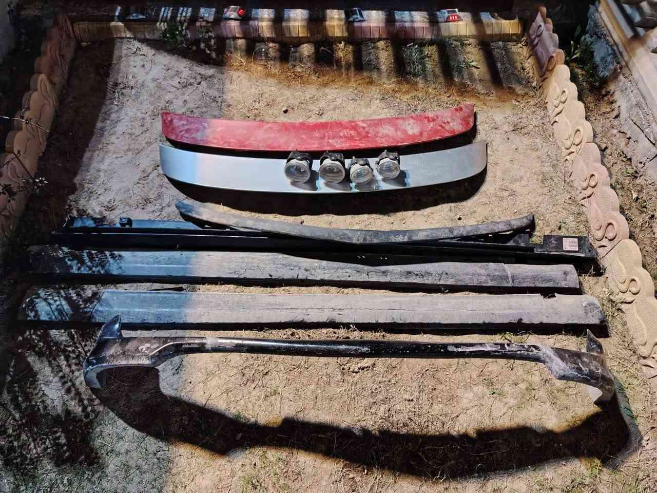 السلام وعليكم اخواني عندي دوس مال جارجر 2010 وعندي سبايدرات مال جارجر 2010 وعندي بلاجكتورات مال وبامه هيمي ومال جارجر 2010 وعندي الحيه بلاديه وحده عمل ودوسه مال جارجر 2012 ارتي  ***********
