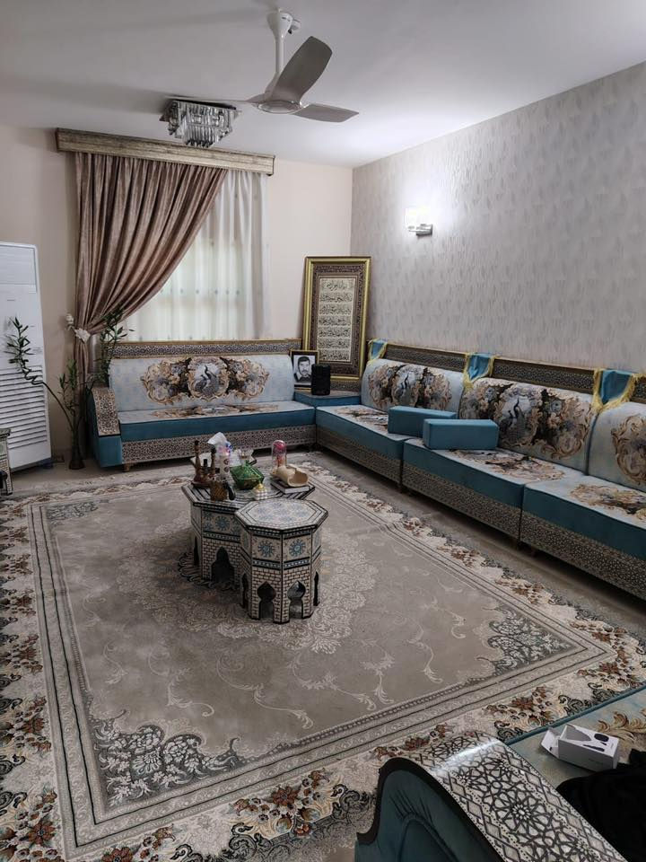✨ فرصة مميزة للبيع ✨
🏡 دار 250 متر – الأميرات الأولى / المرحلة الثانية

📍 الموقع: على السنتر – بلوك 13

💵 البيع: نقد

✨ مميزات العقار:
✅ موقع مميز وحيوي
✅ قريب من الخدمات والأسواق
✅ مناسب للسكن أو الاستثمار
✅ ضمن منطقة مرتبة وهادئة

📞 للاستفسار والمعاينة:
📲 ***********
📲 ***********

📍 مكتب فدك للعقار
