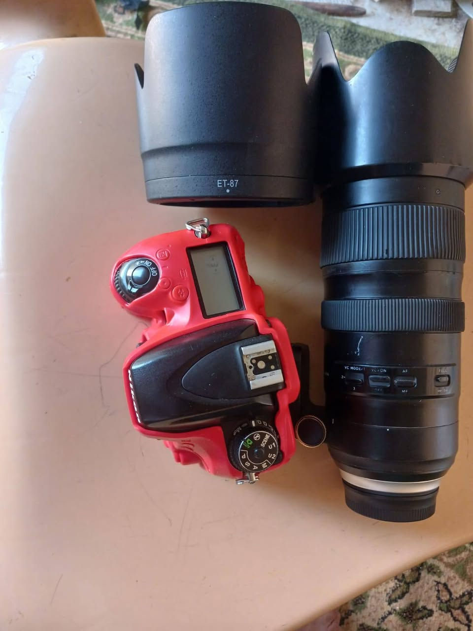 للبيع كامرة نيكون D610 ويا عدسة 70-200 حالتها كلش زينة واستعمال نظيف، مناسبة للتصوير الاحترافي والمناسبات. البيع للمشتري الجاد، واللي يريد تفاصيل أكثر يراسل خاص.


**إذا كنت صاحب هذا الإعلان وتريد حذفه لأي سبب، رجاءا أرسل رسالة إلى الدعم الفني**