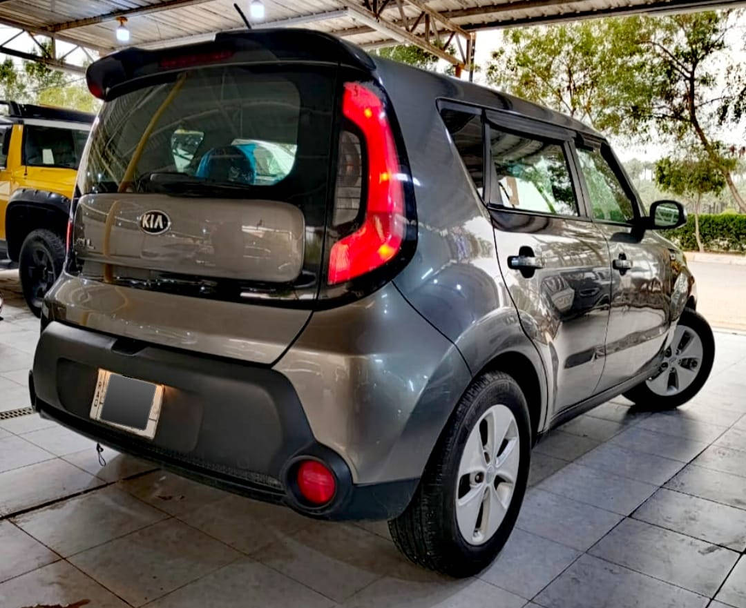 السلام عليكم
للبيع فقط بالنقد
كيا صول
موديل 2016
رقم ديالى
مكينة 1600
وارد امريكي
جامرلغ وبنيد وقطعتين بلاد نفس اللون
يعني 4 قطع بدون دواخل
كير مكينة كفالة
صدر جديد
تخم تاير جديد
تبريد تدفئة شغال
السعر 98 ورقة فقط
مكاني ديالى بعقوبة اي استفسار على الرقم ***********
