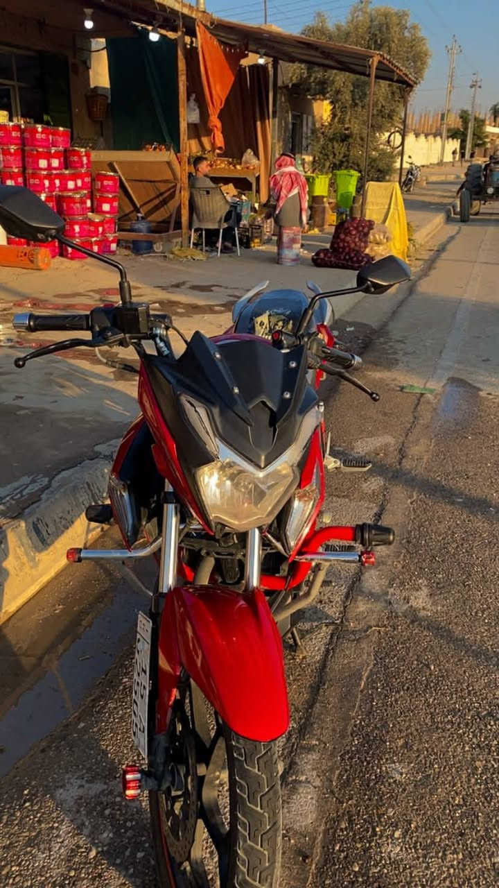 سلام عليكم 
هوجي دي اف للبيع
موديل 2023
نضافه فول مابي اي نقص 
مكفول من كلشي 
دراجه بعده ع بلاد 
مسجل سنويه ولوحات اجنبي
السعر 21
هوجي دي كي 
موديل 21
كامل ومكفول 
مسجل سنويه تحويل 
السعر 17
عنوان رأوه
نبيع نراوس حسب قناعه 
الاستفسار ***********
